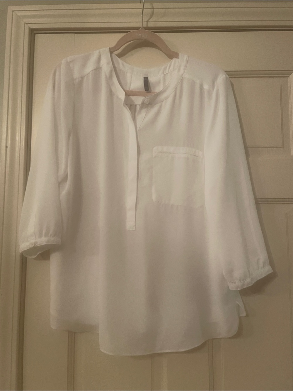 NYDJ-Women's White Split-Neck Pocket Blouseβs-Size Petiteβlarge